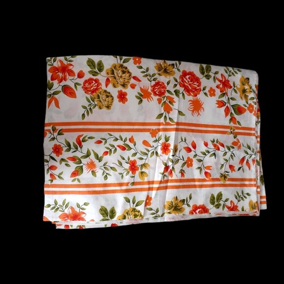Flat Sheet Craft Cutter Fabric Mid Century Orange Fun Flowers 58" x 87" (flaw) - Picture 9 of 10